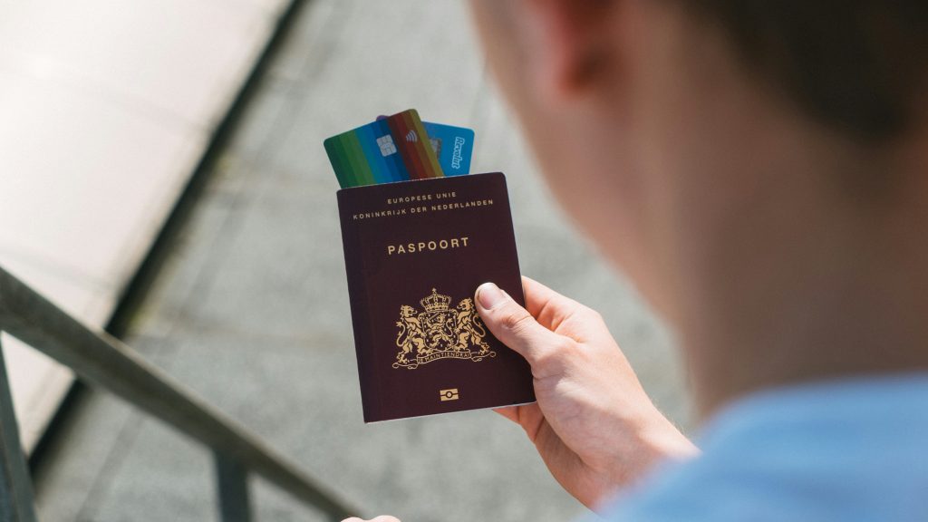 What is the best fintech for travelers in Europe? Beyond Revolut and ...